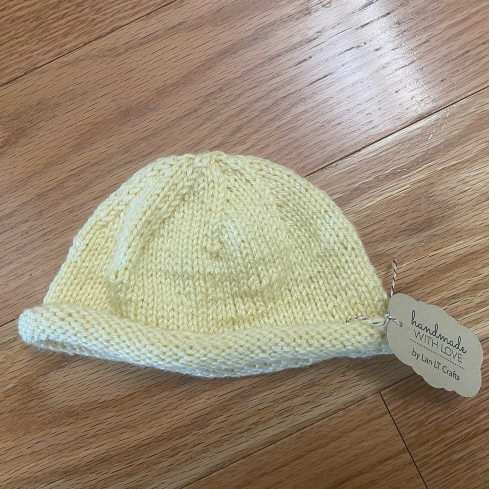 Handmade Baby Knit Hat NWT